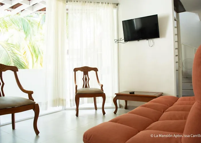 Apartamentos La Mansión - Issa Carrillo