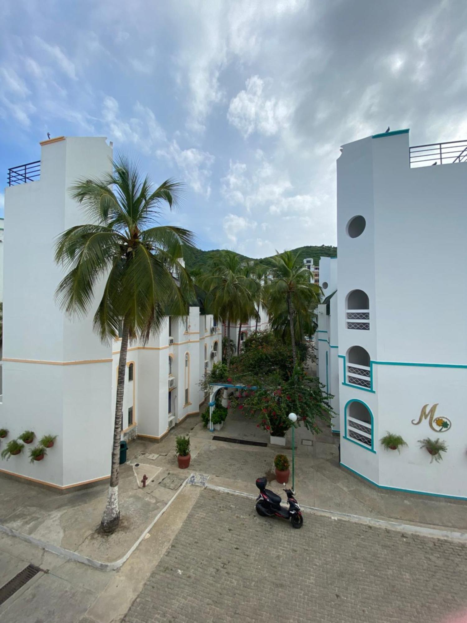 La Mansión - Issa Carrillo * Santa Marta (Magdalena)